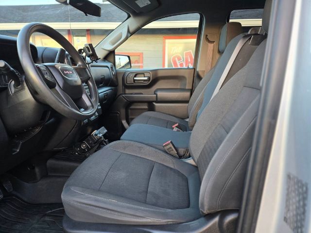 Vehicle image 10 of 30