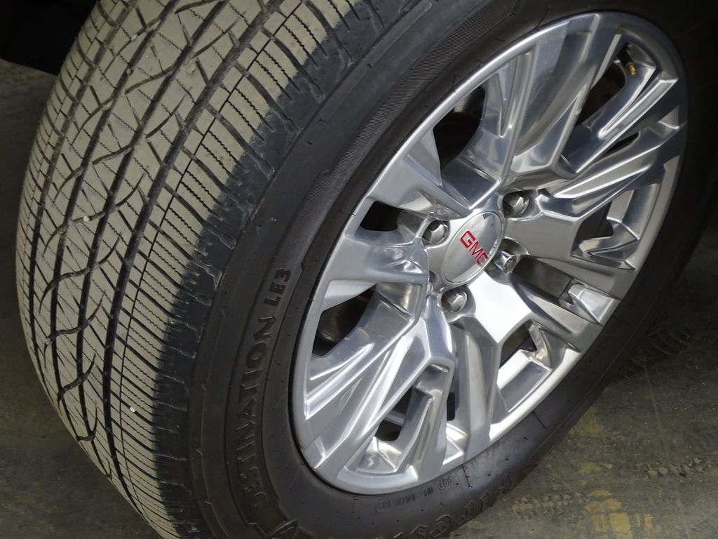 2019 GMC Sierra 1500 Denali Image 9 of 40