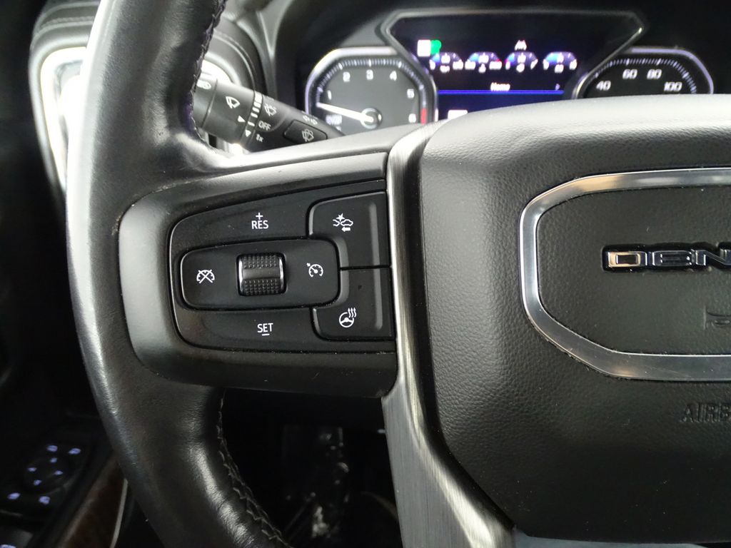 2019 GMC Sierra 1500 Denali Image 17 of 40