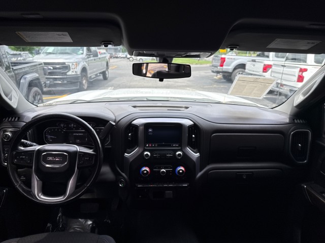 Vehicle image 20 of 45