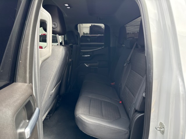 Vehicle image 39 of 45