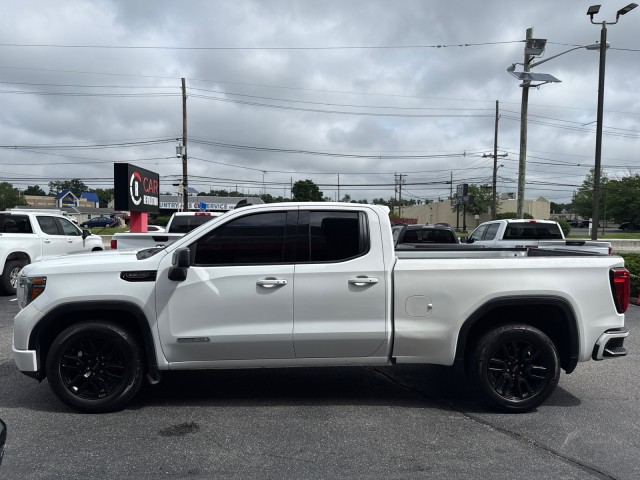Vehicle image 8 of 45