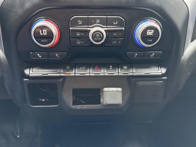 Vehicle image 40 of 45