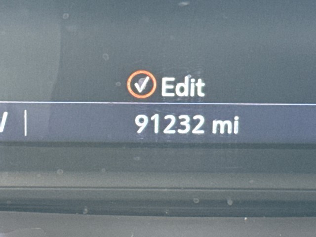 Vehicle image 26 of 45
