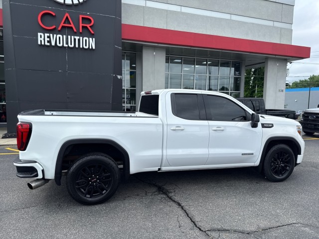 Vehicle image 5 of 45