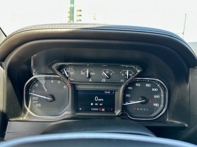 Vehicle image 21 of 37