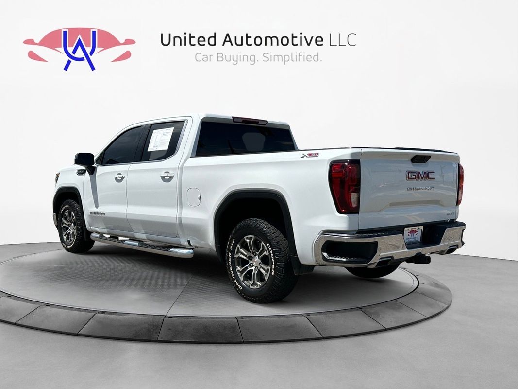 Vehicle image 7 of 37