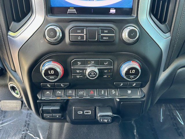 Vehicle image 36 of 37