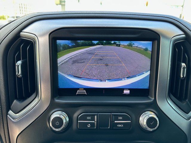 Vehicle image 22 of 37