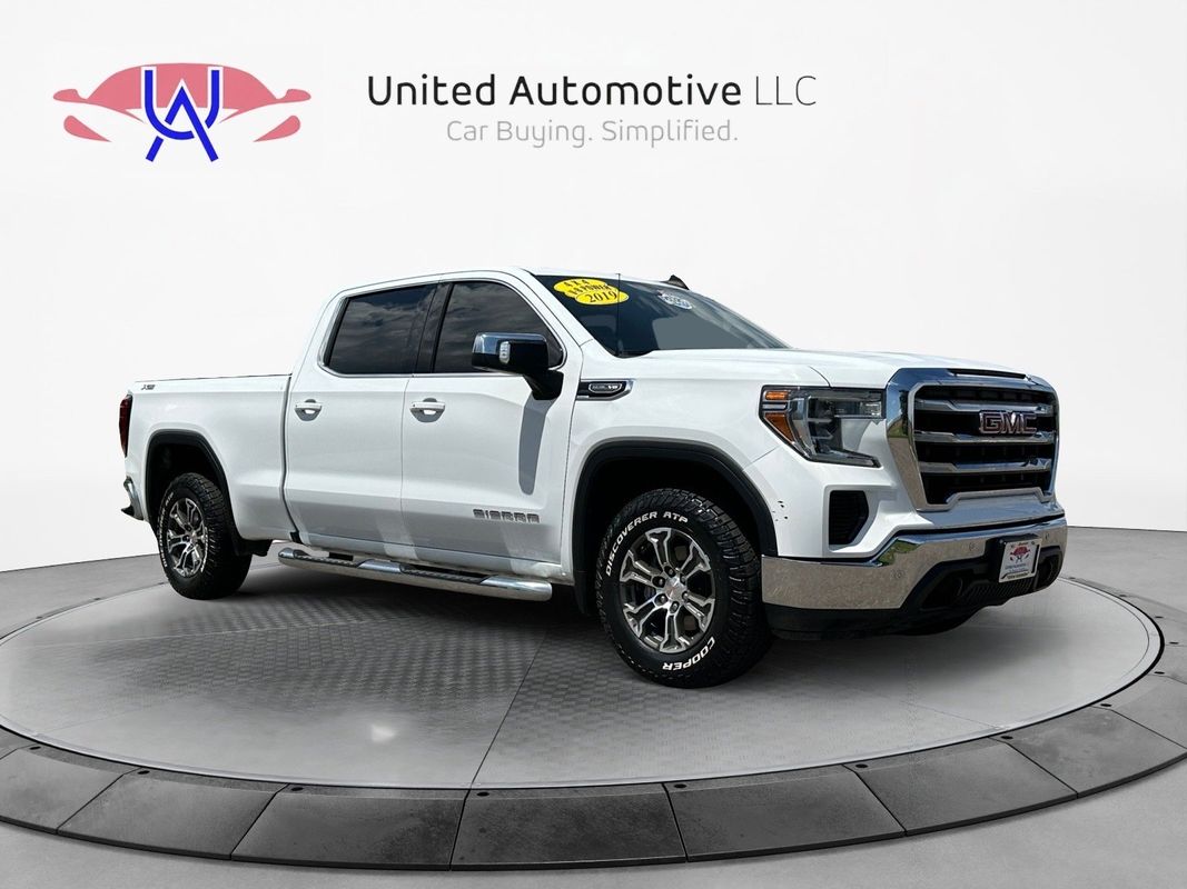 Vehicle image 2 of 37