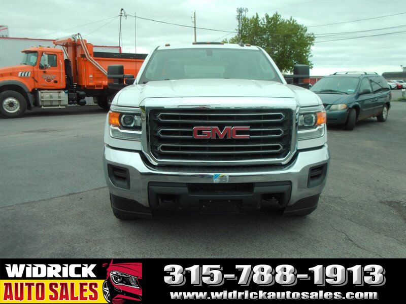 Vehicle image 2 of 8