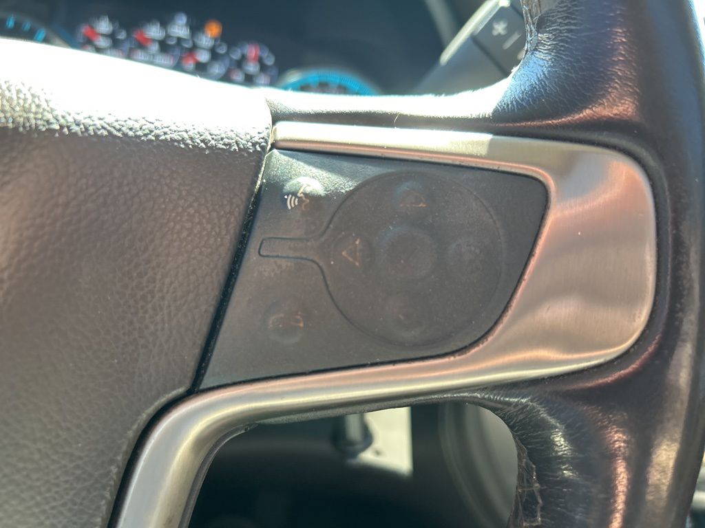 2019 GMC Sierra 2500HD Denali Image 32 of 45