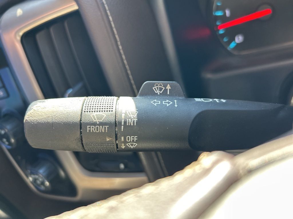 2019 GMC Sierra 2500HD Denali Image 30 of 45