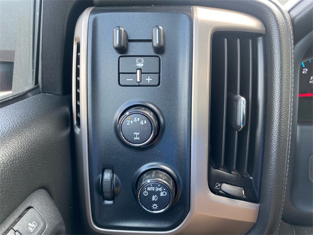Vehicle image 19 of 47