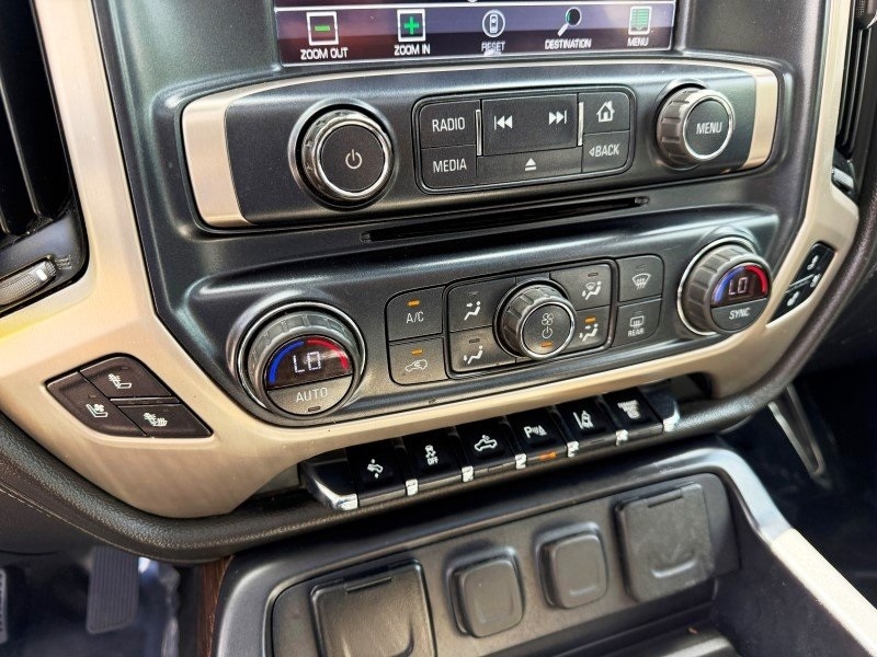 2019 GMC Sierra 2500HD Denali Image 39 of 45