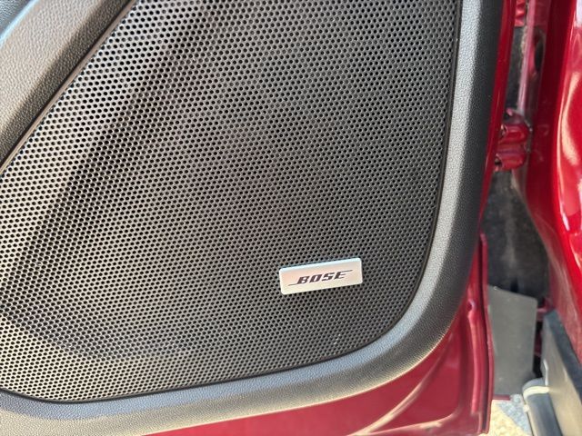 Vehicle image 13 of 30