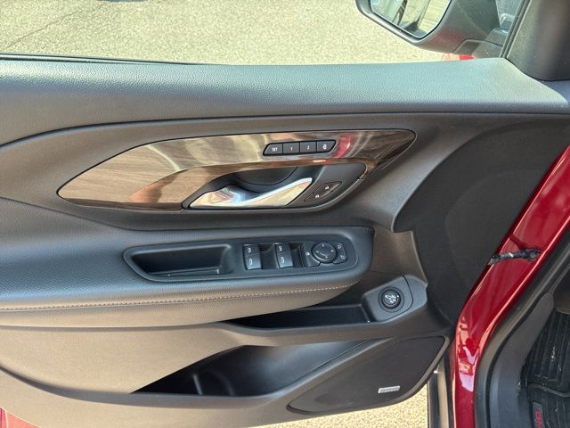 Vehicle image 11 of 30