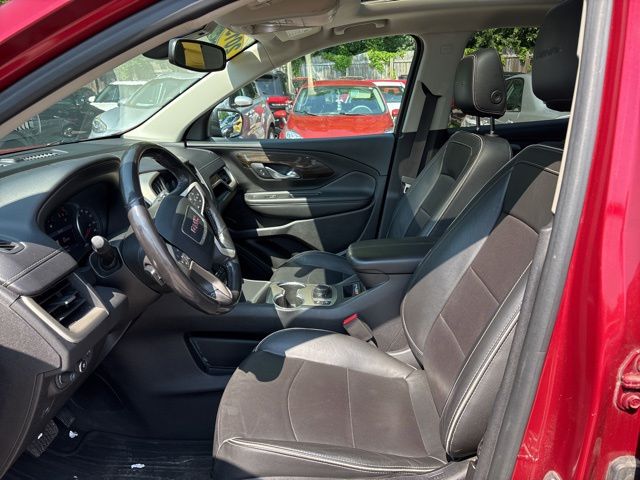 Vehicle image 10 of 30
