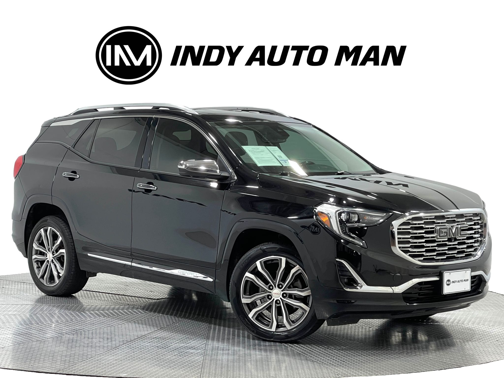 2019 GMC Terrain Denali Image 3 of 39