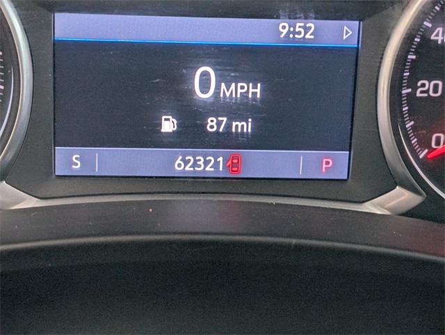 Vehicle image 18 of 34