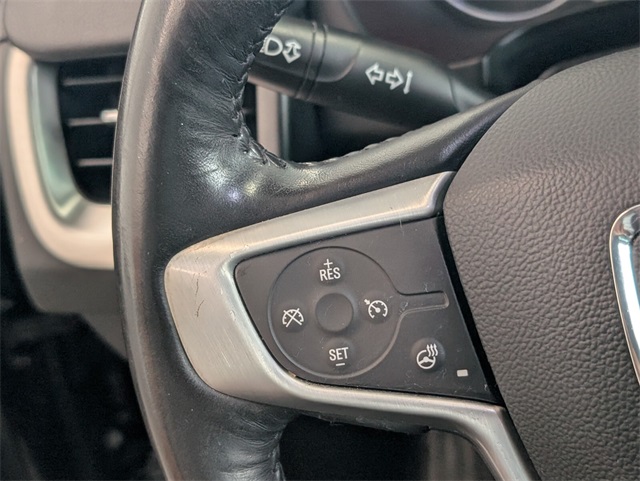 Vehicle image 25 of 34