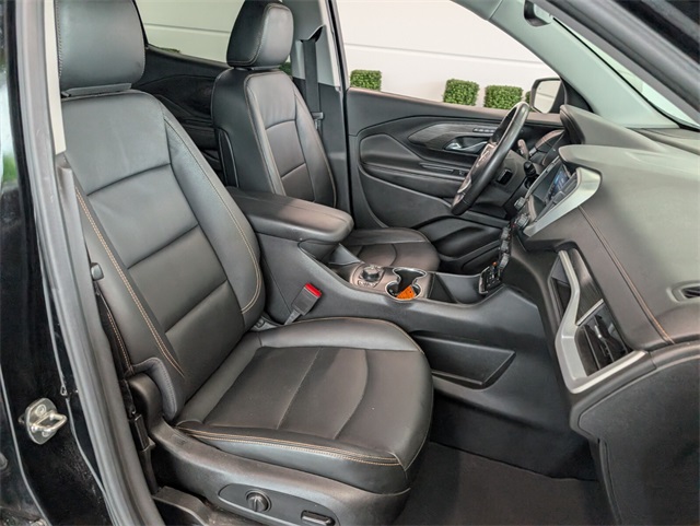 Vehicle image 11 of 34