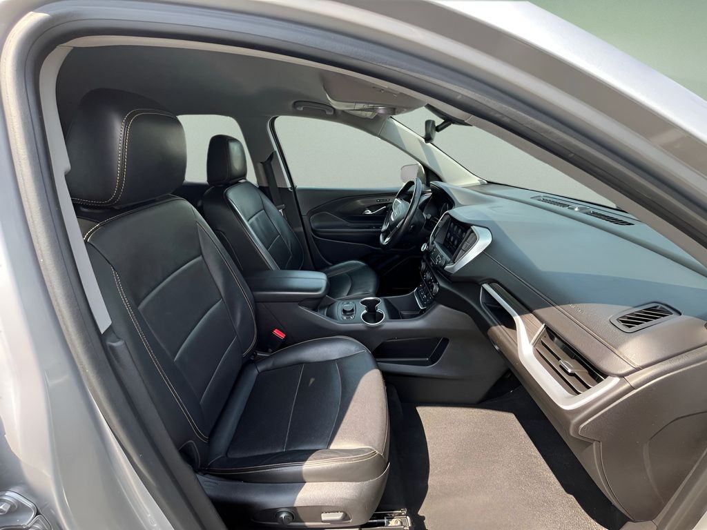Vehicle image 16 of 30