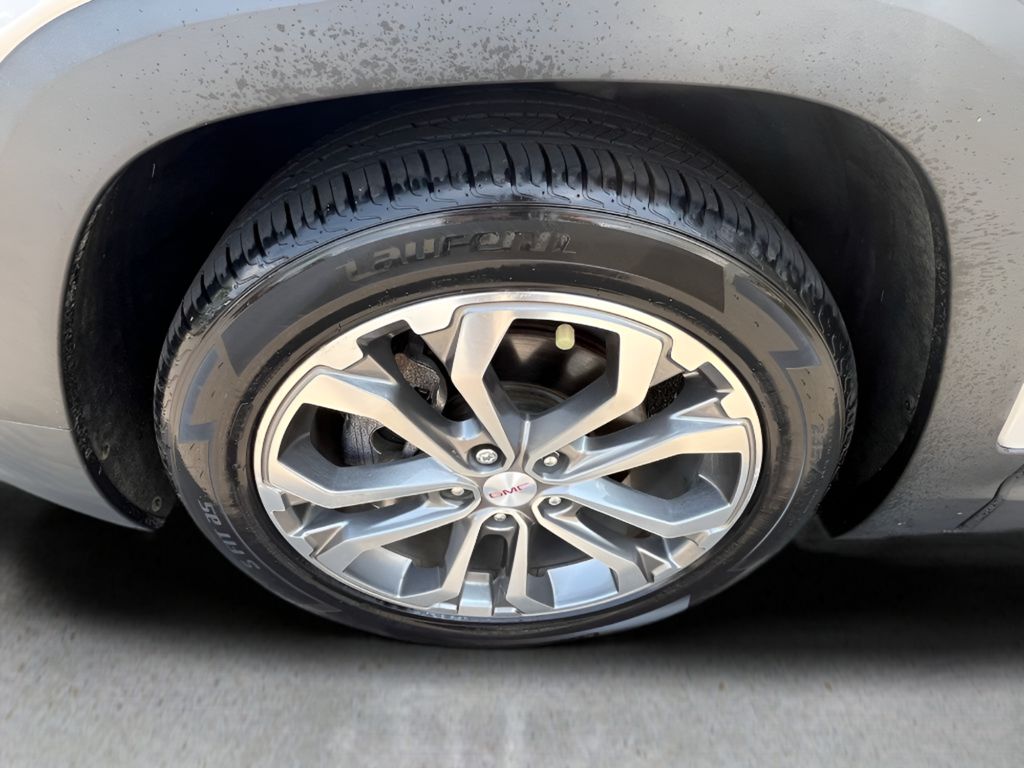 Vehicle image 12 of 30