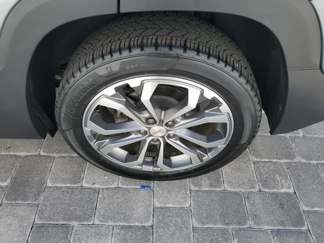 Vehicle image 7 of 28
