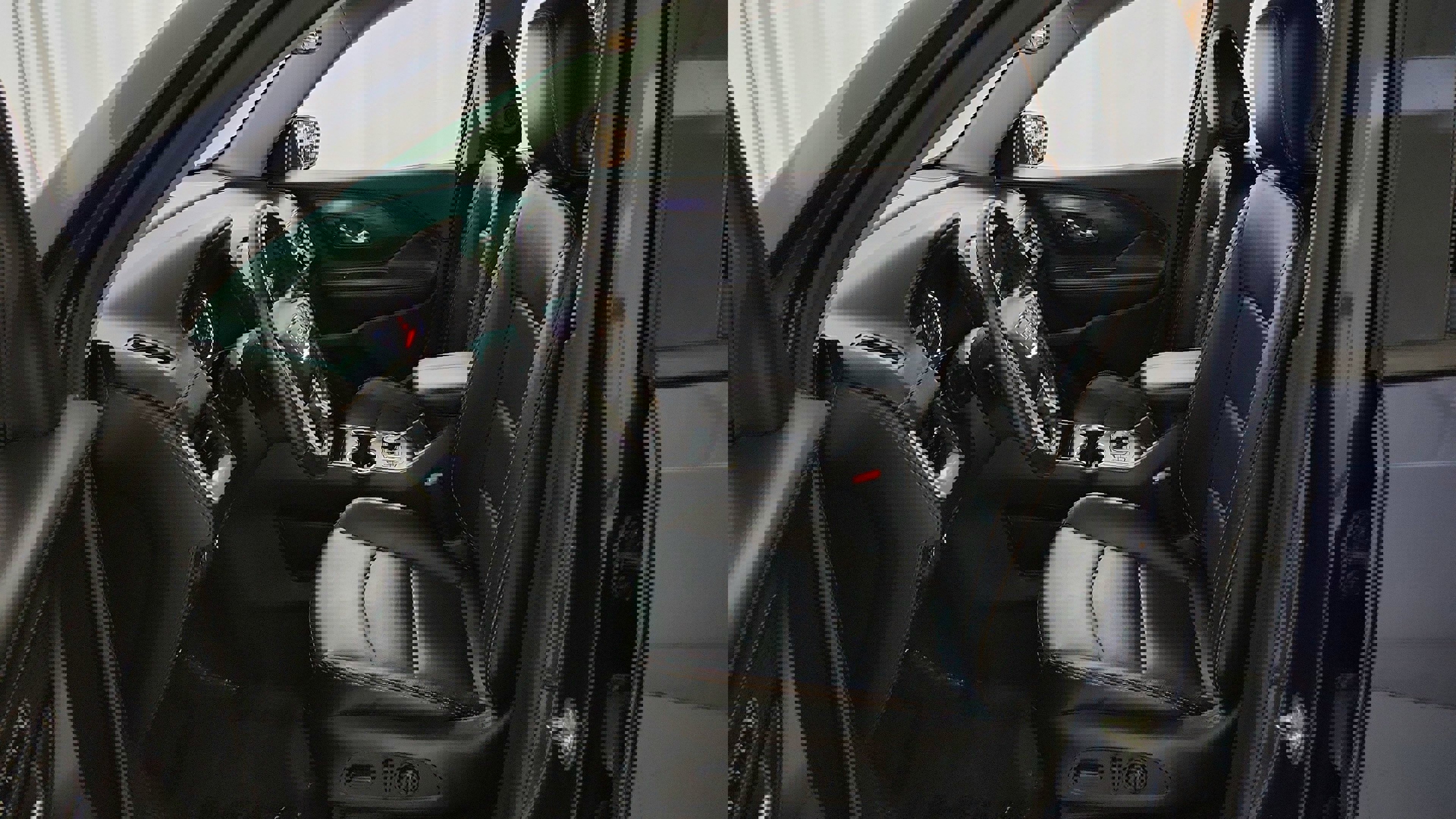 Vehicle image 24 of 34