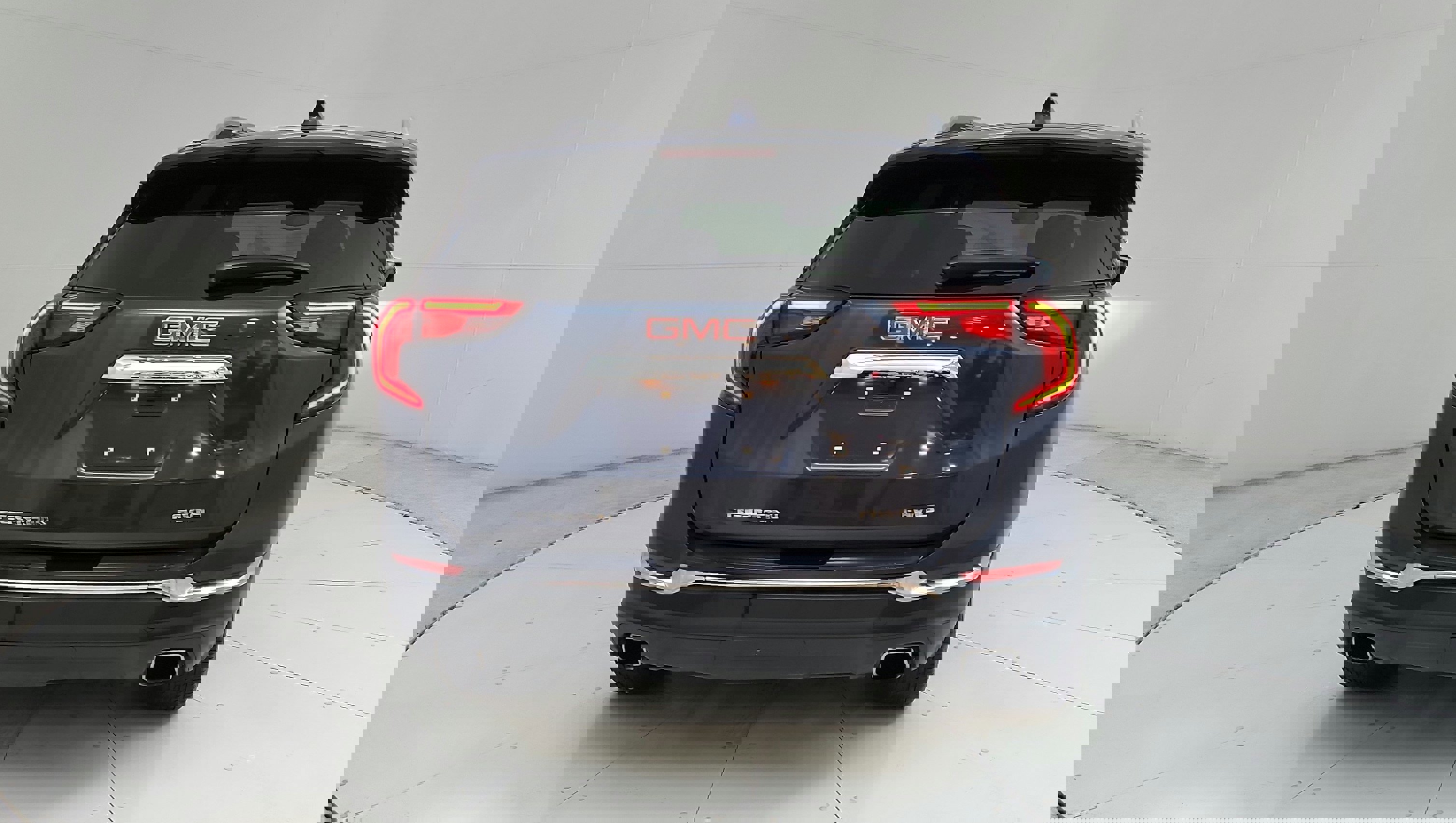 Vehicle image 14 of 34