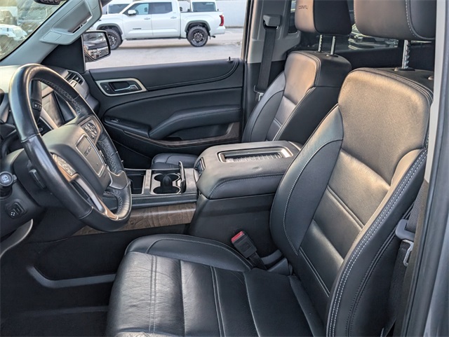 Vehicle image 9 of 24