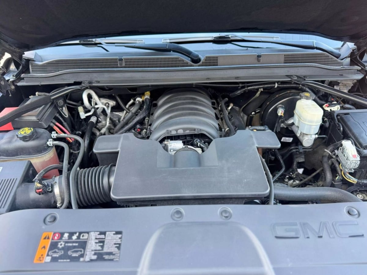 Vehicle image 34 of 36