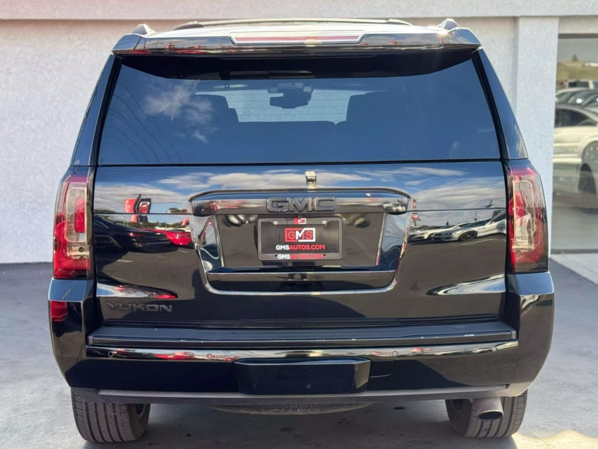 Vehicle image 7 of 36