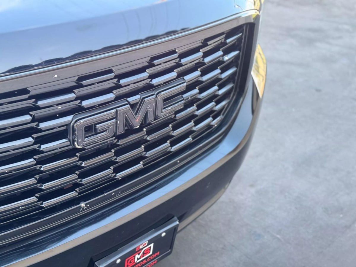 Vehicle image 11 of 36