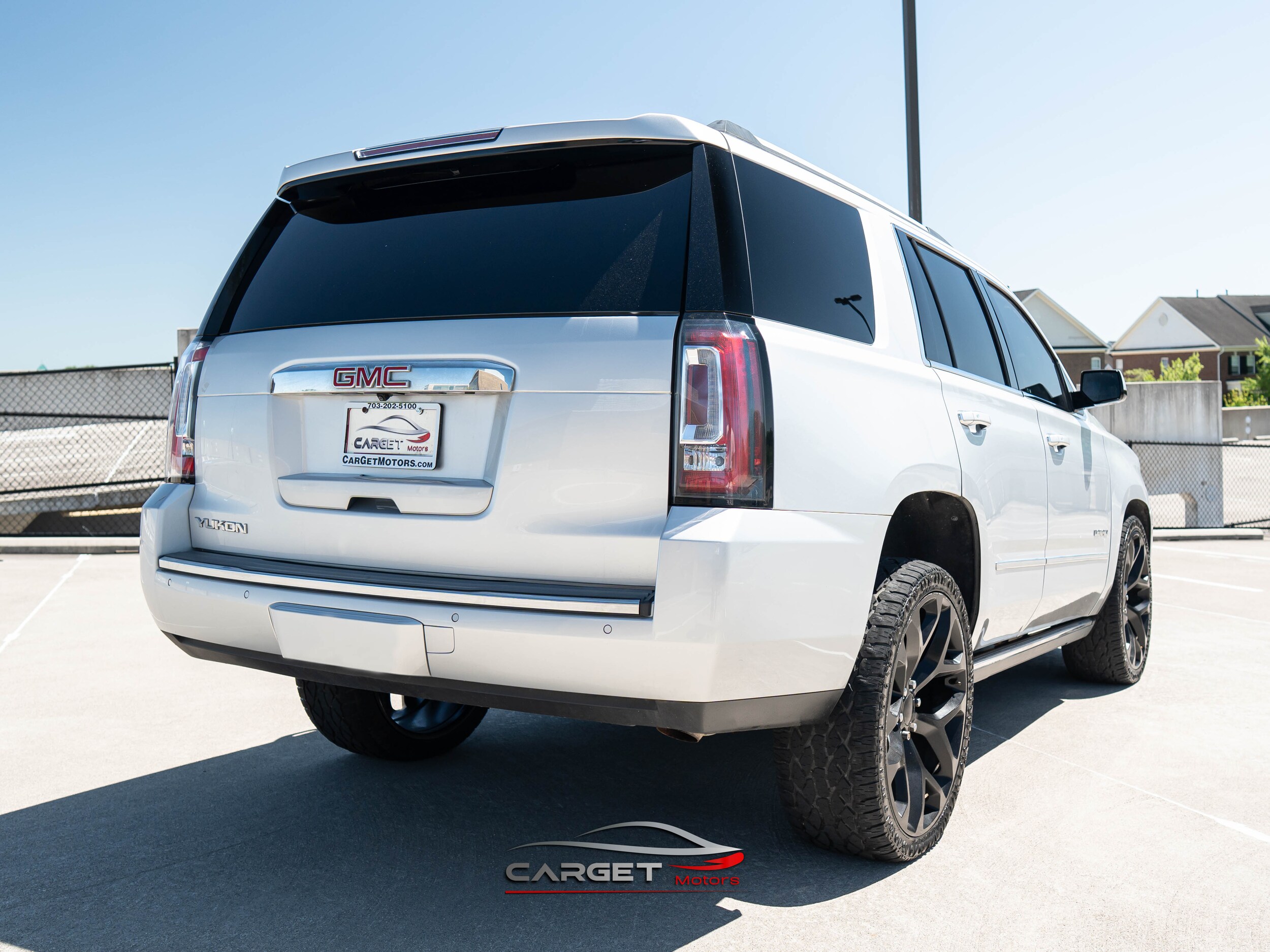 Vehicle image 2 of 47