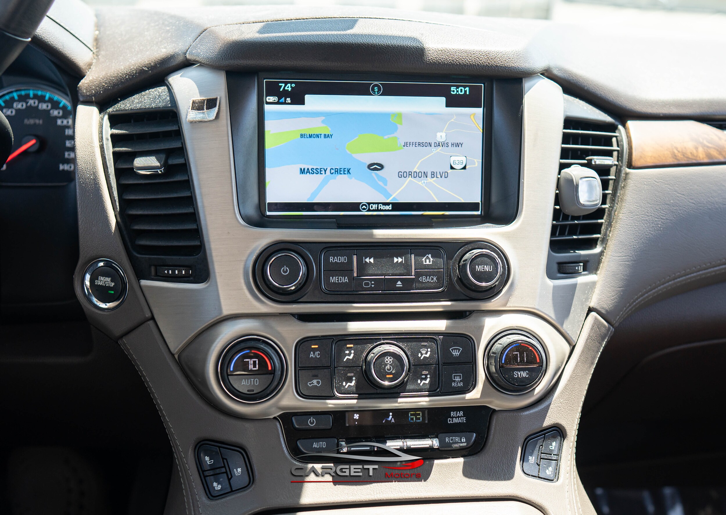Vehicle image 23 of 47