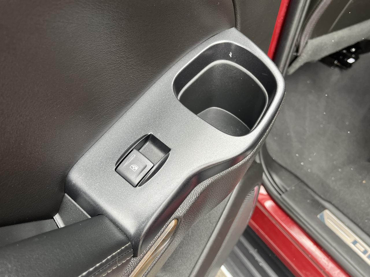 Vehicle image 60 of 64