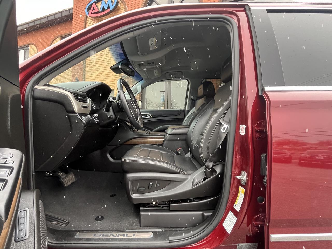 Vehicle image 21 of 64