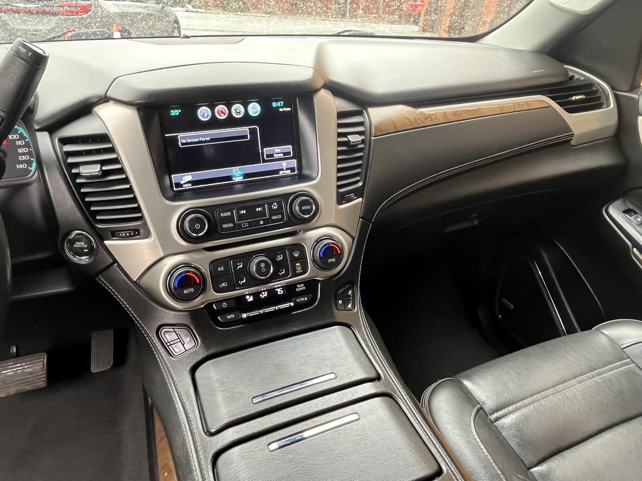 Vehicle image 32 of 64