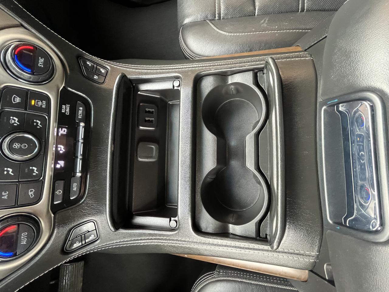 Vehicle image 36 of 64