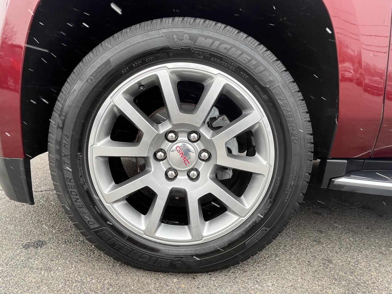 Vehicle image 13 of 64