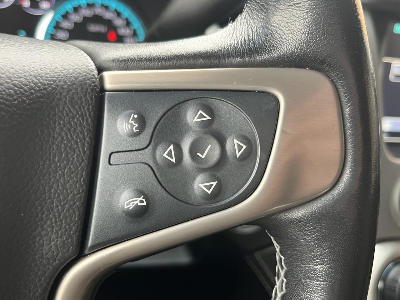Vehicle image 29 of 64