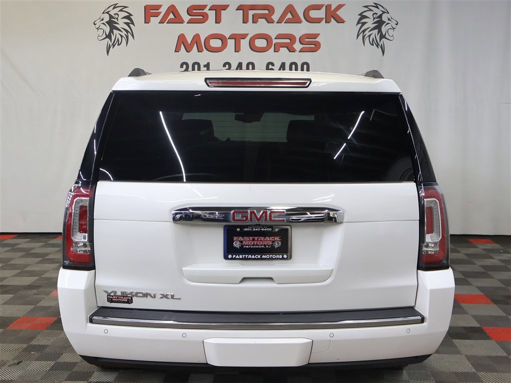 Vehicle image 6 of 30