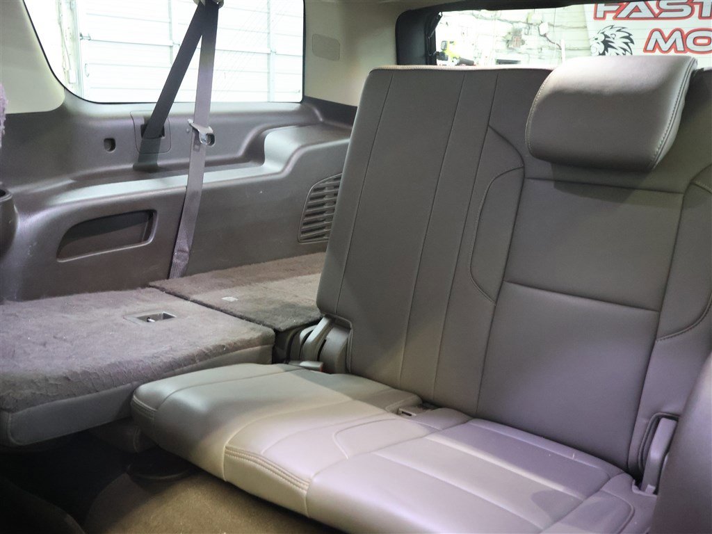 Vehicle image 14 of 30