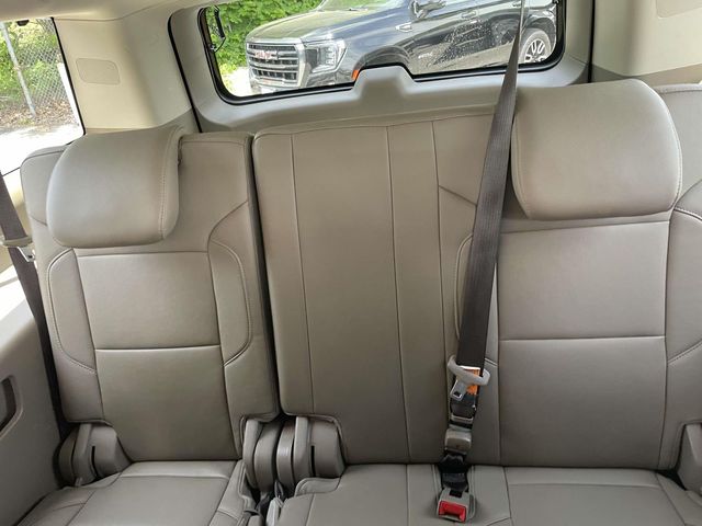 Vehicle image 19 of 37