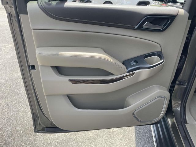Vehicle image 20 of 37