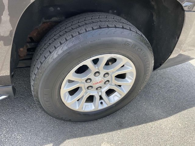 Vehicle image 15 of 37