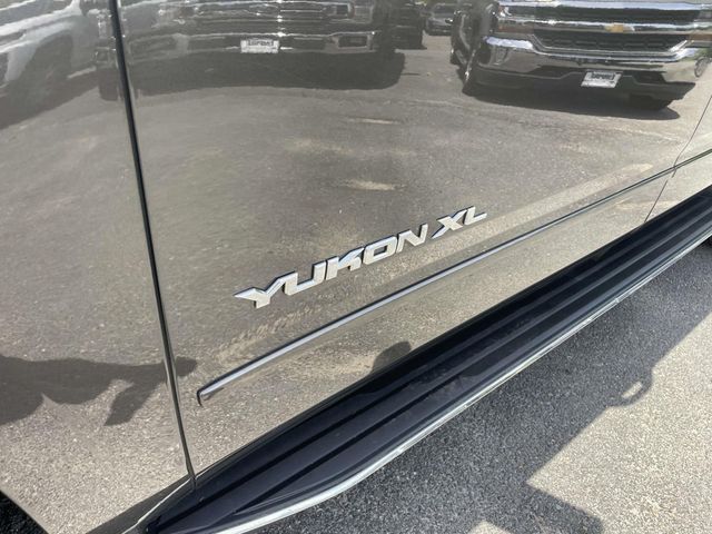 Vehicle image 14 of 37