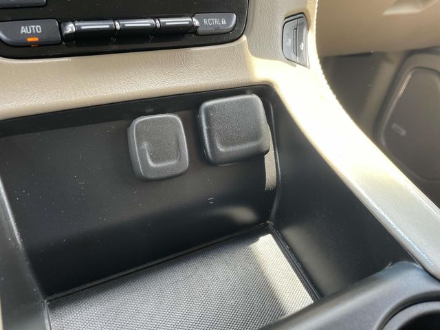 Vehicle image 29 of 37